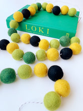 Load image into Gallery viewer, Green Variant Garland