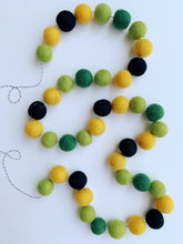 Load image into Gallery viewer, Green Variant Garland