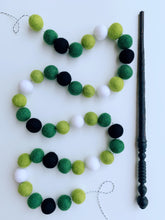 Load image into Gallery viewer, Green and Black Slytherin Garland
